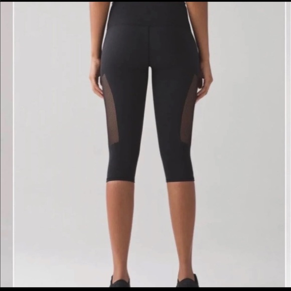 Lululemon mesh crop pants - Picture 3 of 3
